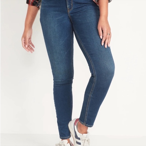 Old Navy | Built-In Warm | Rockstar | Super Skinny |Jeans - Picture 10 of 16